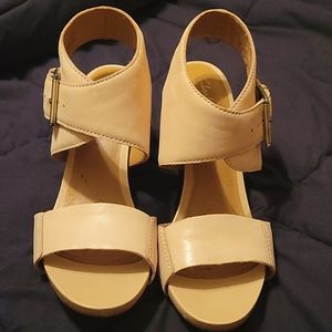 Clark's Artisan heels